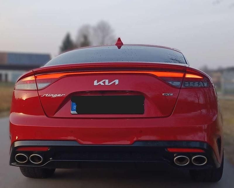 Gebraucht Kia Stinger 366 PS (269 kW) 2023 Rot Kleinwagen