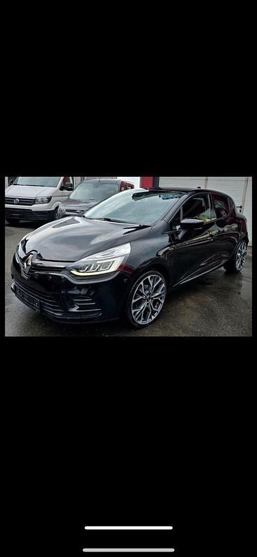 Schwarz Gebraucht 2017 Renault Clio IV LIMITED Kleinwagen | 11.800 € (Teuer) - Bild 1/4