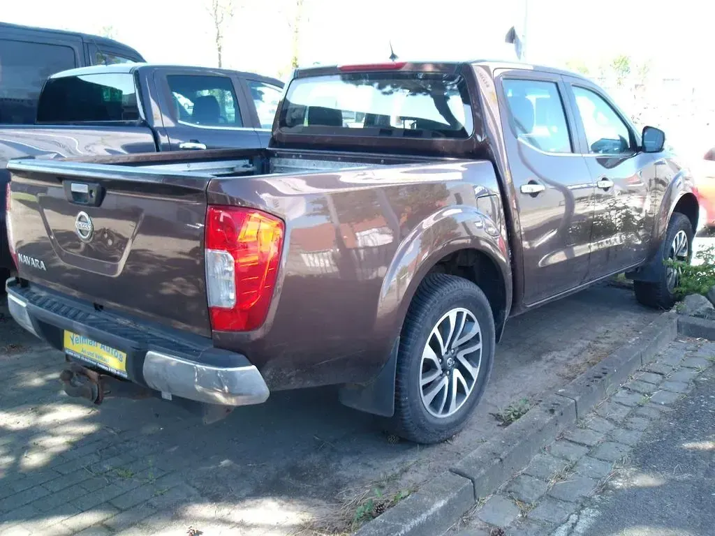 Gebraucht Nissan Navara Acenta 190 PS (139 kW) 2018 Braun Pickup
