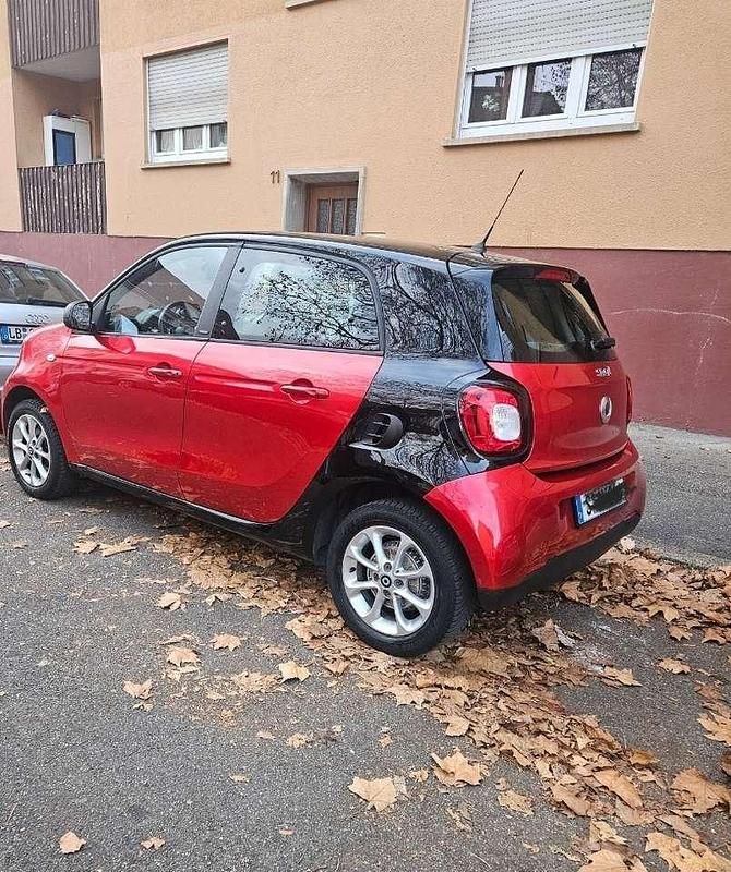 Gebraucht Smart ForFour 90 PS (66 kW) 2019 Kleinwagen