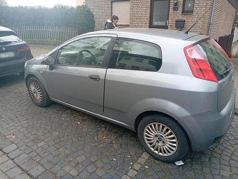 Gebraucht Fiat Punto 85 PS (62 kW) 2007 Grau Kleinwagen