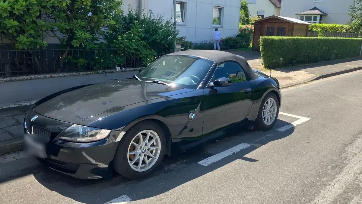 Gebraucht BMW Z4 Sport Line 150 PS (110 kW) 2007 Schwarz Cabrio
