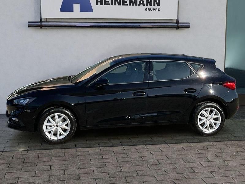 Neu Seat Leon Style 116 PS (85 kW) 2026 Mitternachtsschwarz Limousine