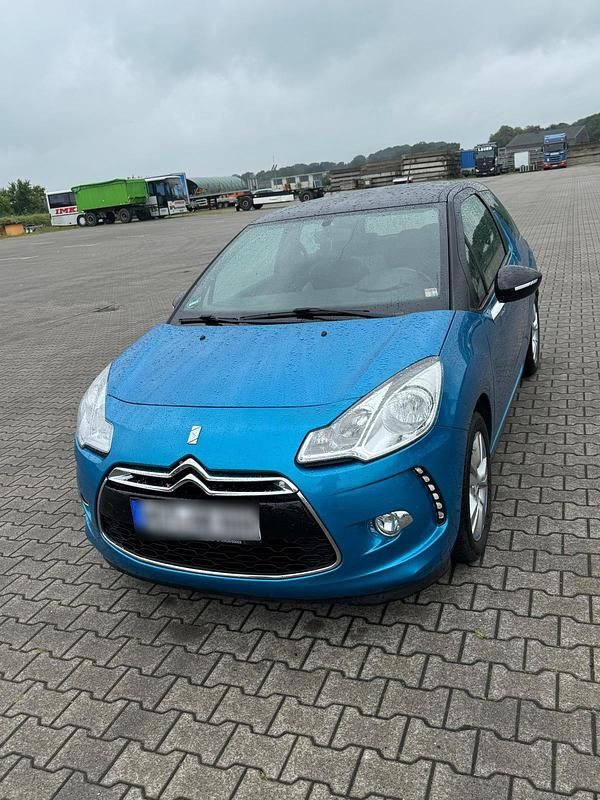 Gebraucht Citroën DS3 75 PS (55 kW) 2010 Blau Kleinwagen
