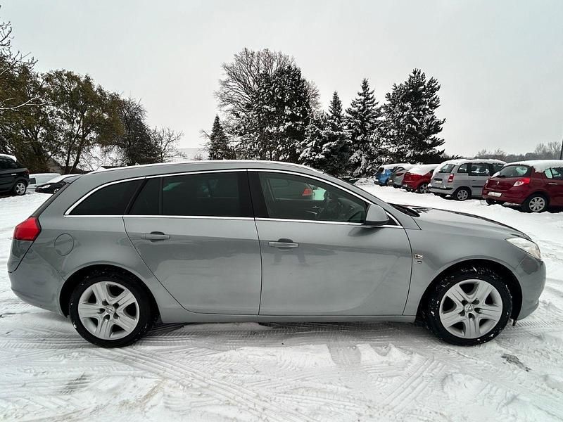 Gebraucht Opel Insignia 140 PS (102 kW) 2012 Grau Kombi
