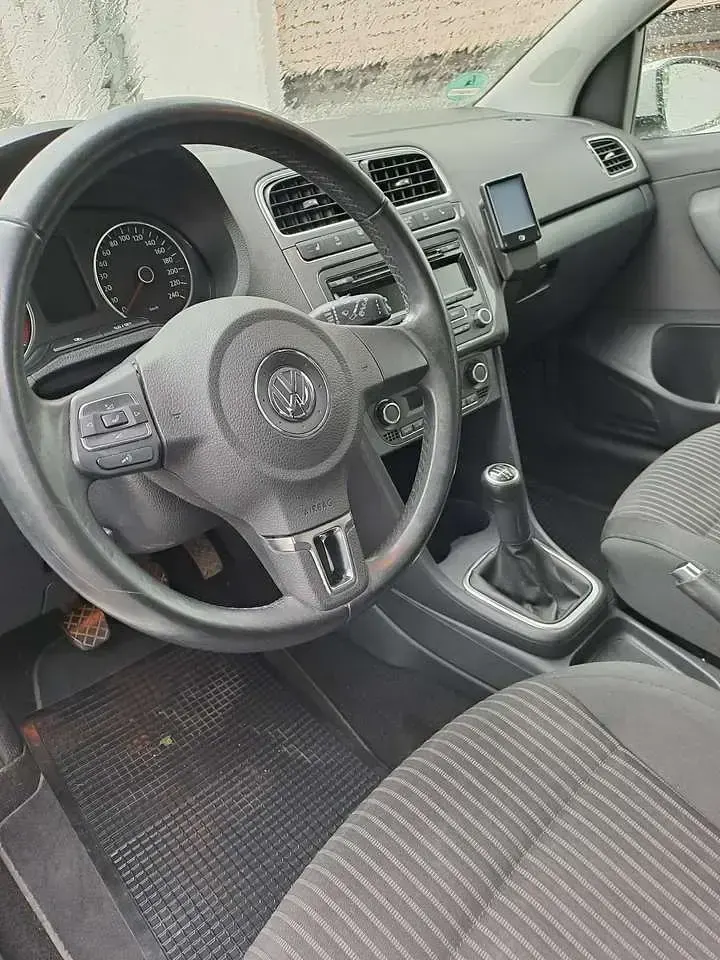 Gebraucht VW Polo Highline 90 PS (66 kW) 2012 Weiß Kleinwagen