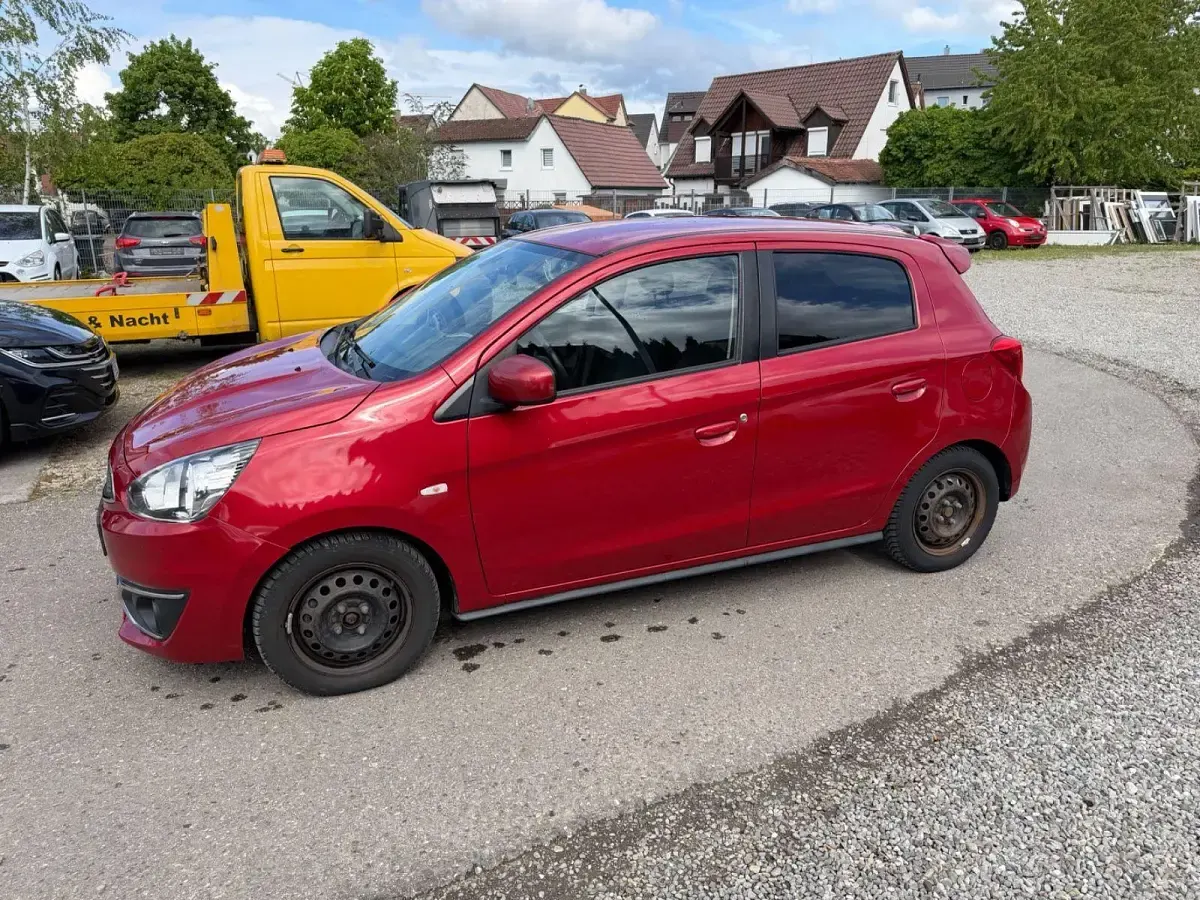 Gebraucht Mitsubishi Space Star Edition 80 PS (58 kW) 2018 Rot Kleinwagen