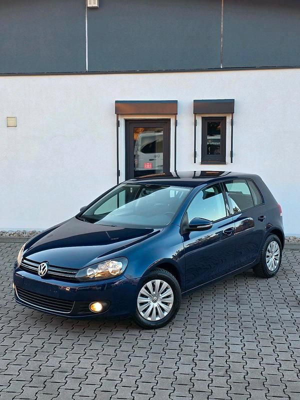 Gebraucht VW Golf VI 105 PS (77 kW) 2010 Blau Kleinwagen