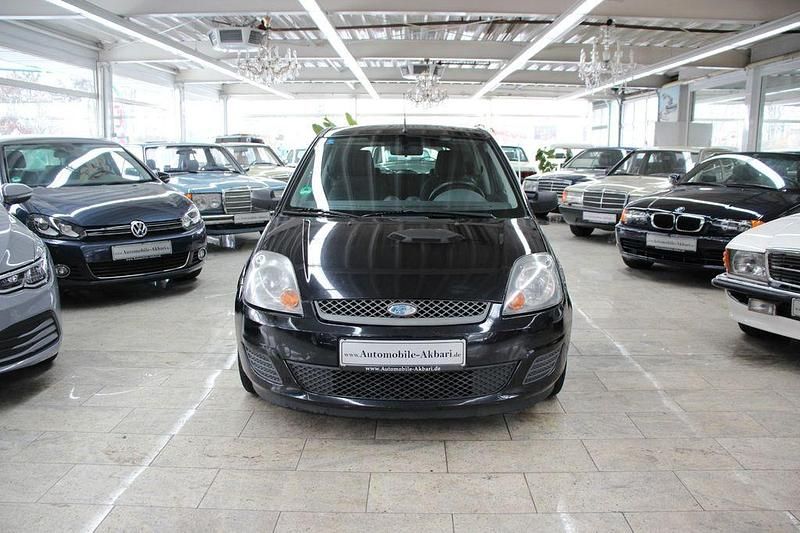 Gebraucht Ford Fiesta Style 69 PS (50 kW) 2008 Schwarz Kleinwagen