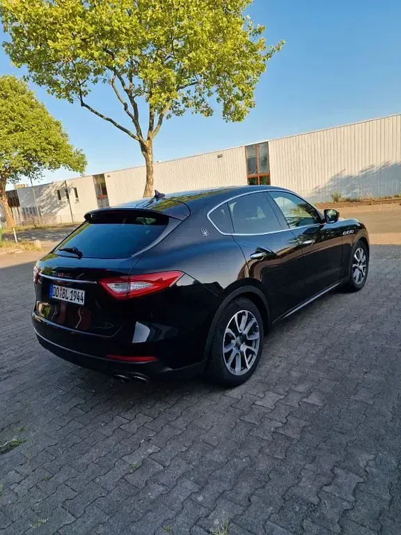 Gebraucht Maserati Levante 430 PS (316 kW) 2018 Schwarz SUV