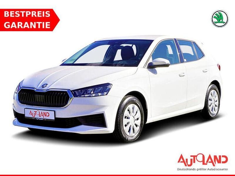 Weiß Gebraucht 2022 Skoda Fabia Active Kleinwagen | 15.950 € (Etwas zu teuer) - Bild 1/4