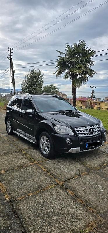 Gebraucht Mercedes ML320 272 PS (200 kW) 2008 Schwarz SUV