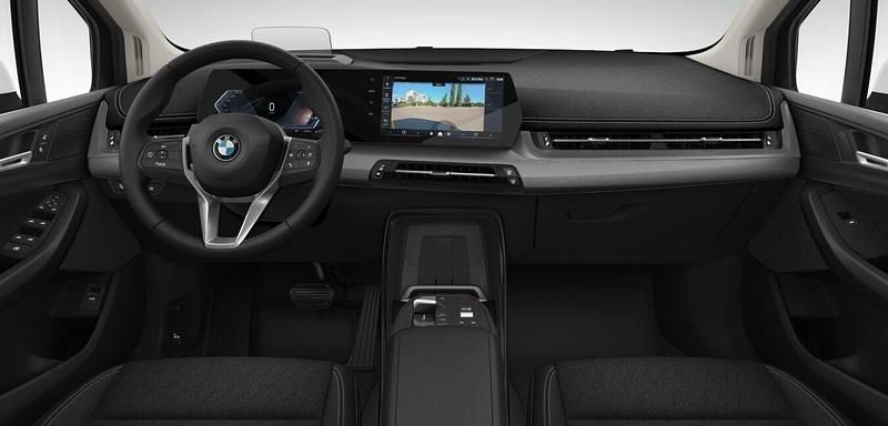 Gebraucht BMW 220 Active Tourer Luxury Line 170 PS (125 kW) 2025 Weiß Van / Kleinbus