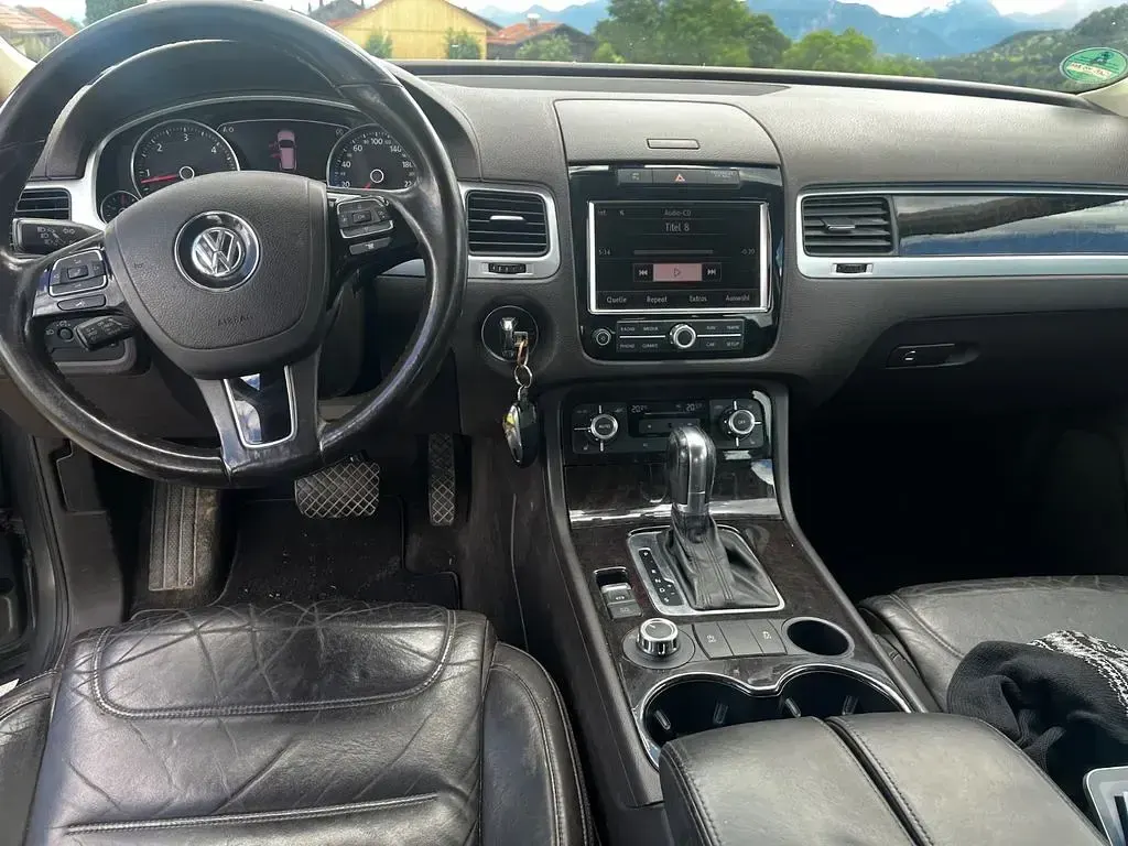 Gebraucht VW Touareg 239 PS (175 kW) 2010 Grau SUV