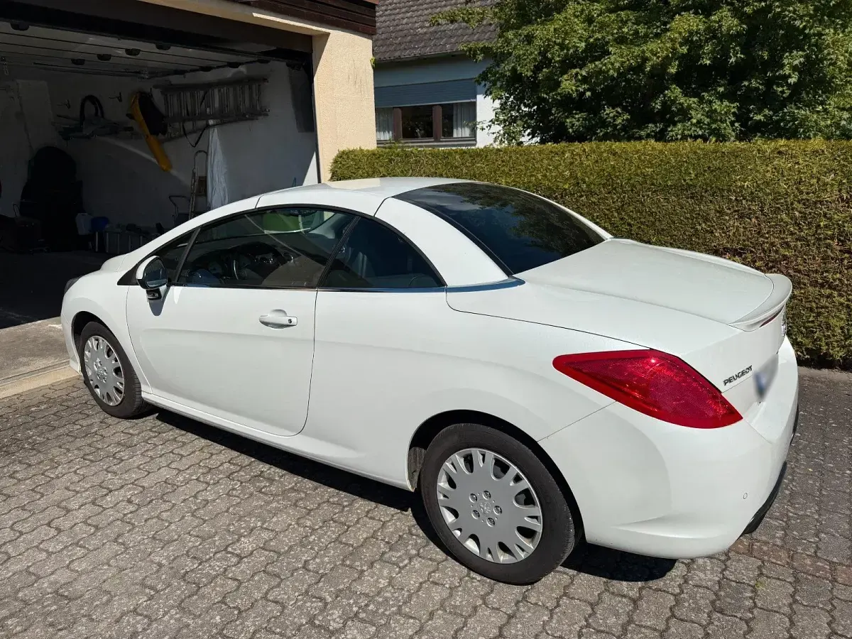 Gebraucht Peugeot 308 CC 140 PS (102 kW) 2009 Weiß Cabrio