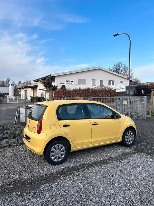 Gebraucht Skoda Citigo 60 PS (44 kW) 2014 Gelb Kleinwagen