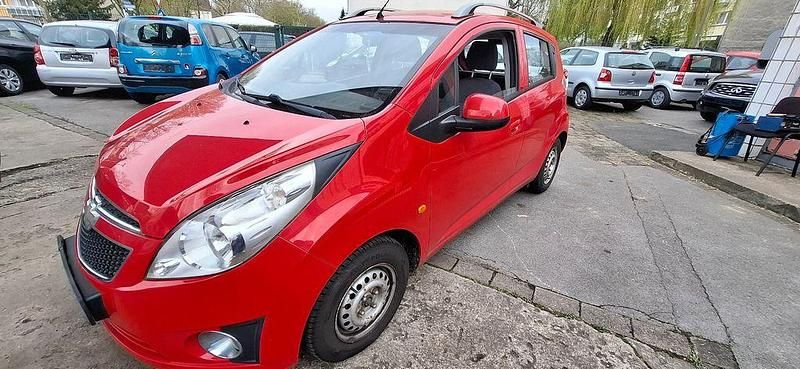 Gebraucht Chevrolet Spark LS 82 PS (60 kW) 2012 Rot Kleinwagen