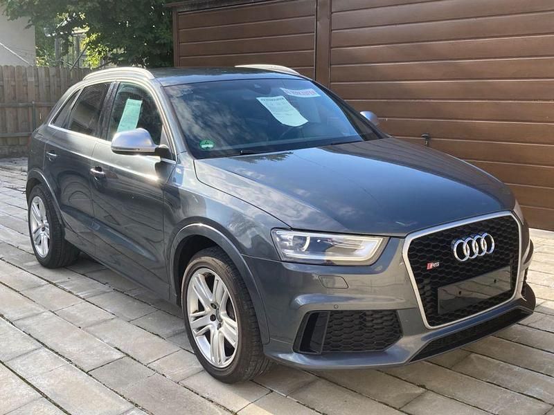 Grau Gebraucht 2018 Audi RS Q3 Sport SUV | 22.999 € - Bild 1/4