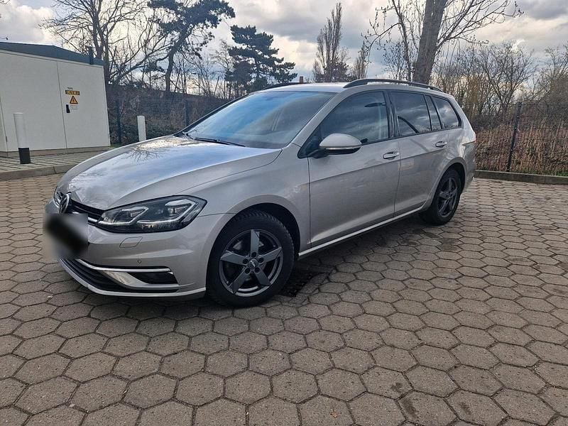 Gebraucht VW Golf VII 116 PS (85 kW) 2018 Grau Kombi