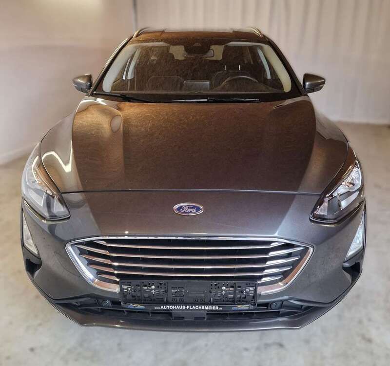 Gebraucht Ford Focus Titanium 155 PS (114 kW) 2020 Grau Kombi