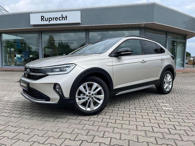 Silber Gebraucht 2024 VW Taigo Move SUV | 25.890 € (Etwas zu teuer) - Bild 1/4