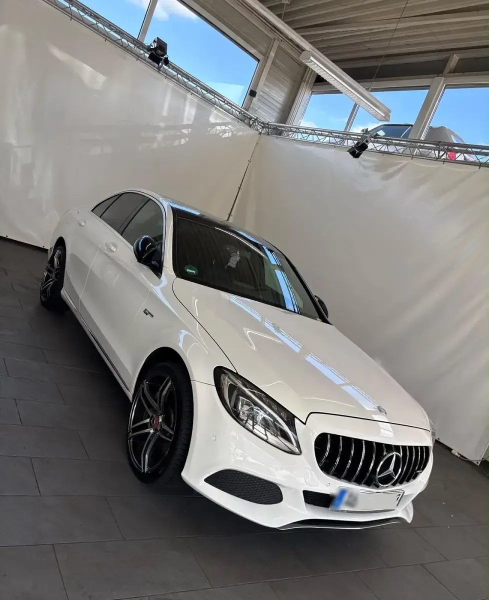 Gebraucht Mercedes C300 245 PS (180 kW) 2016 Weiß Limousine