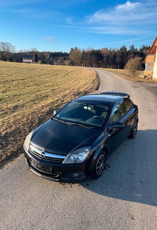 Gebraucht Opel Astra GTC 105 PS (77 kW) 2006 Schwarz Coupé