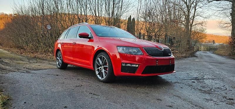 Second-hand Skoda Octavia RS 184 CP (135 kW) 2014 Roșu Hatchback