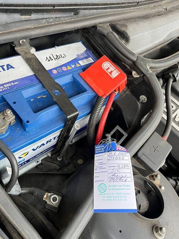 Gebraucht BMW 316 116 PS (85 kW) 2004 Schwarz Limousine