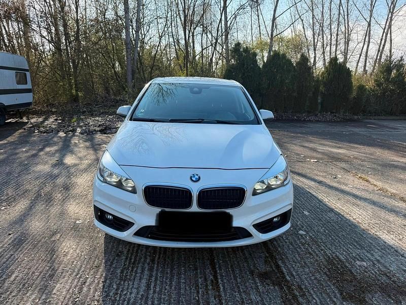 Gebraucht BMW 216 Basis 115 PS (84 kW) 2015 Weiß Kombi