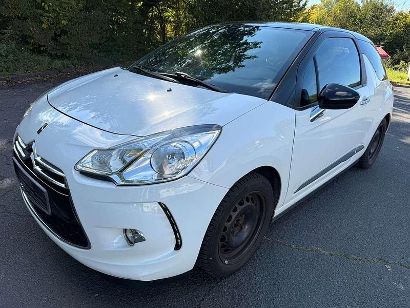 Blanc banquise Gebraucht 2013 Citroën DS3 So Chic Kleinwagen | 3.650 € (Guter Preis) - Bild 1/4