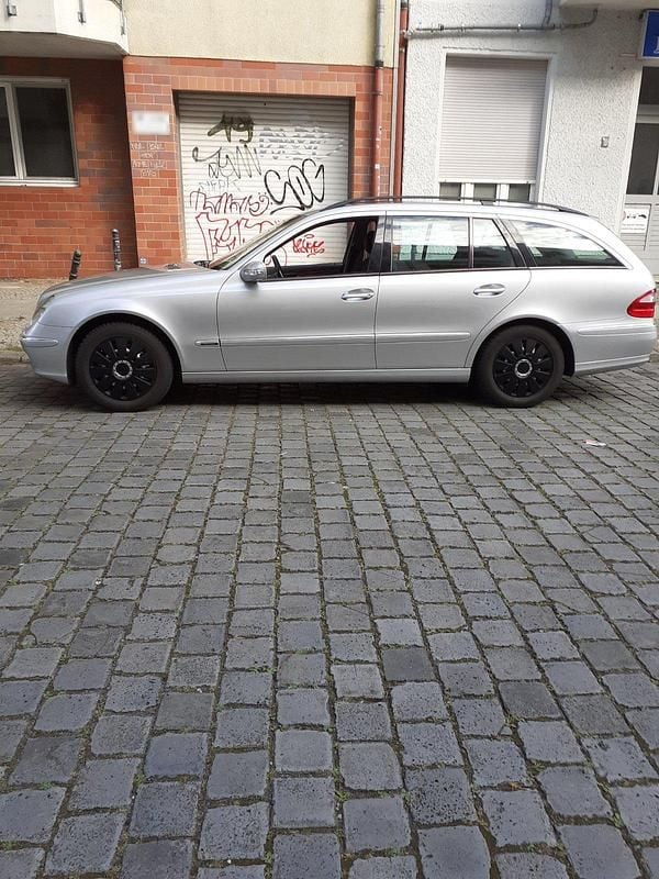 Gebraucht Mercedes E240 Elegance 177 PS (130 kW) 2004 Silber Kombi