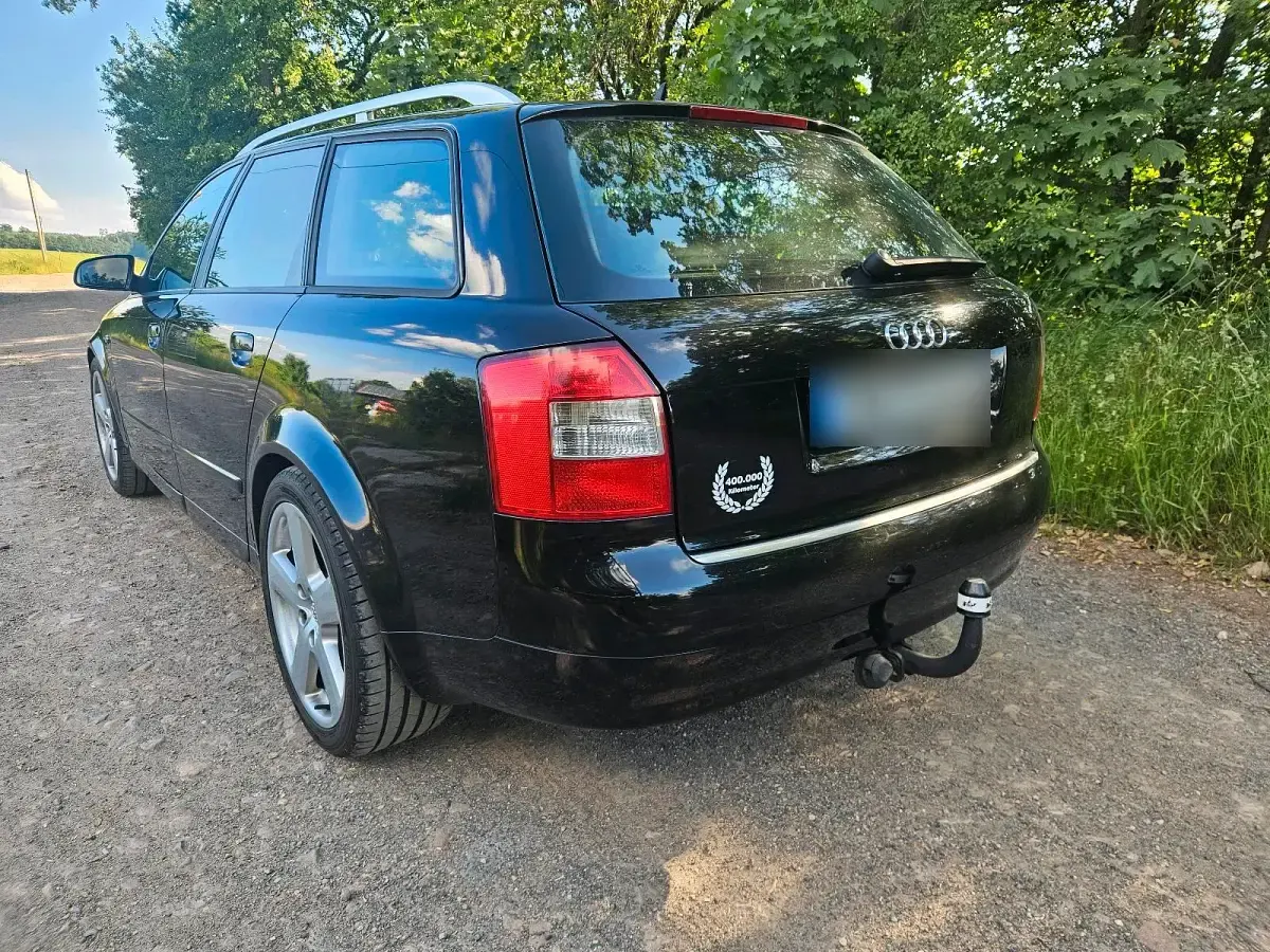Gebraucht Audi A4 131 PS (96 kW) 2003 Schwarz Kombi