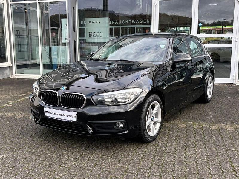 Gebraucht BMW 116 Advantage 109 PS (80 kW) 2018 Schwarz Kleinwagen