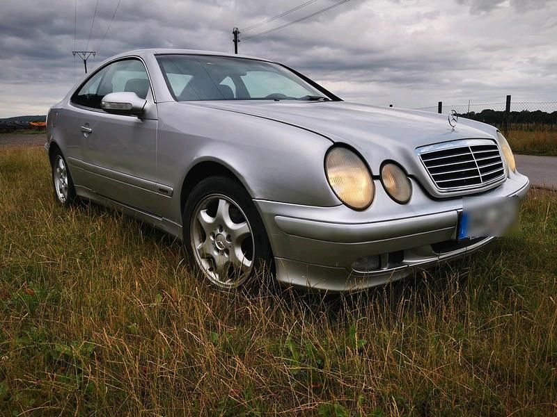 Silber Gebraucht 2000 Mercedes CLK200 Elegance Coupé | 2.000 € (Superpreis) - Bild 1/4
