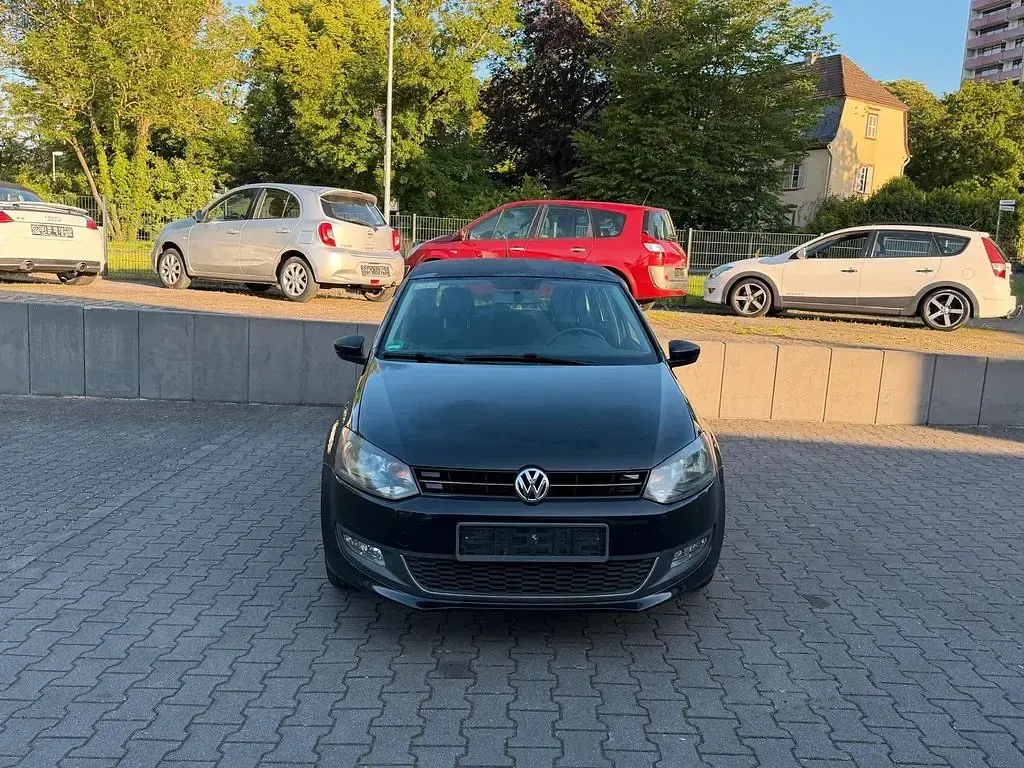 Gebraucht VW Polo Comfortline 90 PS (66 kW) 2013 Schwarz Kleinwagen
