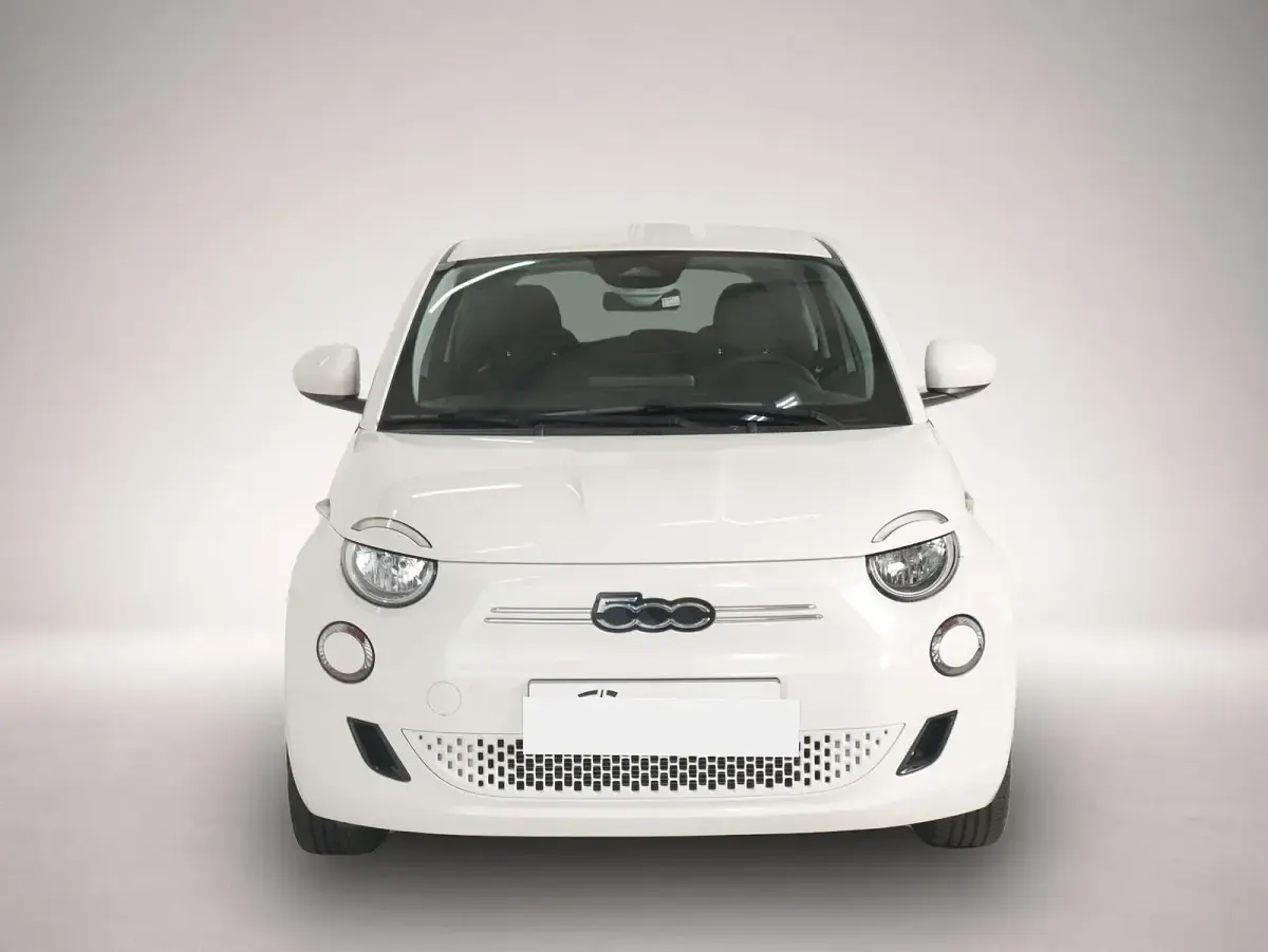Gebraucht Fiat 500e 86 kW (118 PS) 2023 Manufacturer Limousine