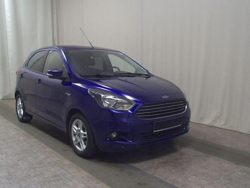 Gebraucht Ford Ka Plus 86 PS (63 kW) 2018 Indic blau metallic Kleinwagen