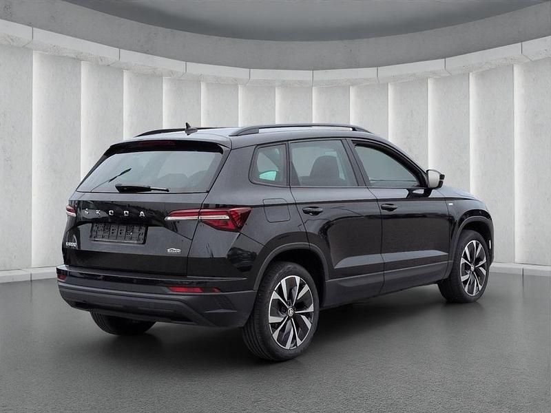 Gebraucht Skoda Karoq Tour 150 PS (110 kW) 2022 Schwarz SUV