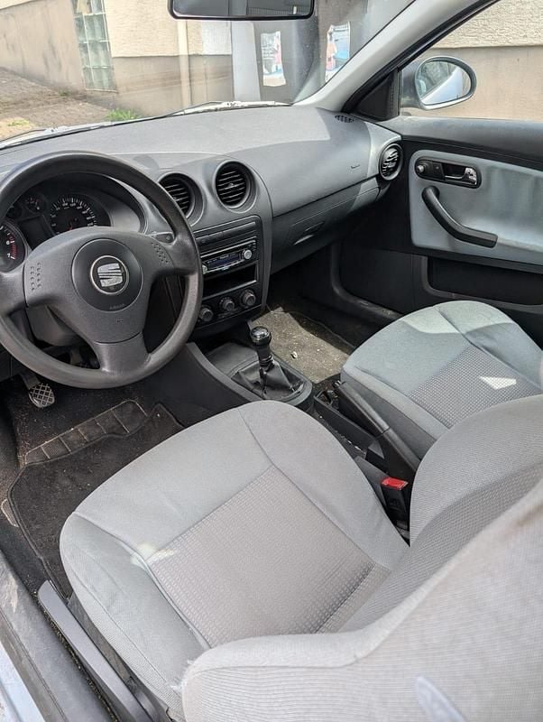 Gebraucht Seat Ibiza 64 PS (47 kW) 2003 Blau Limousine