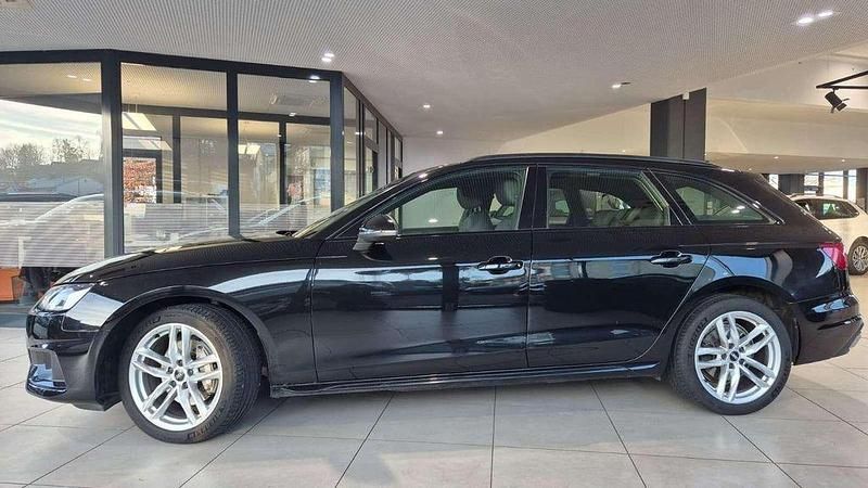 Używany Audi A4 190 KM (139 kW) 2020 Czarny Kombi