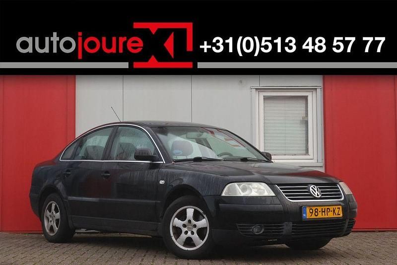 Gebraucht VW Passat Comfortline 116 PS (85 kW) 2001 Schwarz Limousine