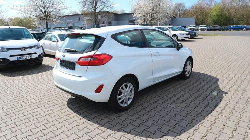 Gebraucht Ford Fiesta 95 PS (69 kW) 2021 Weiß Kleinwagen