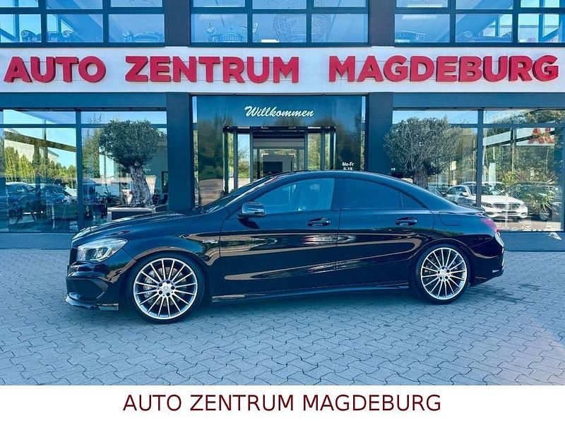 Schwarz Gebraucht 2014 Mercedes CLA45 AMG AMG Limousine | 32.950 € (Teuer) - Bild 1/4