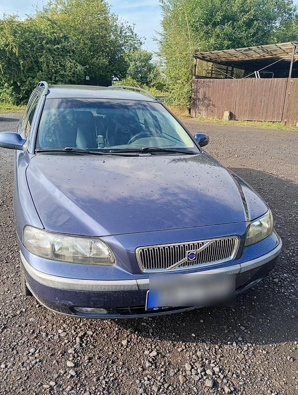 Blau Gebraucht 2002 Volvo V70 Kombi | 2.400 € (Fairer Preis) - Bild 1/4