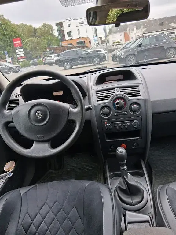 Occasion Renault Mégane Avantage 131 ch (96 kW) 2007 Gris Berline