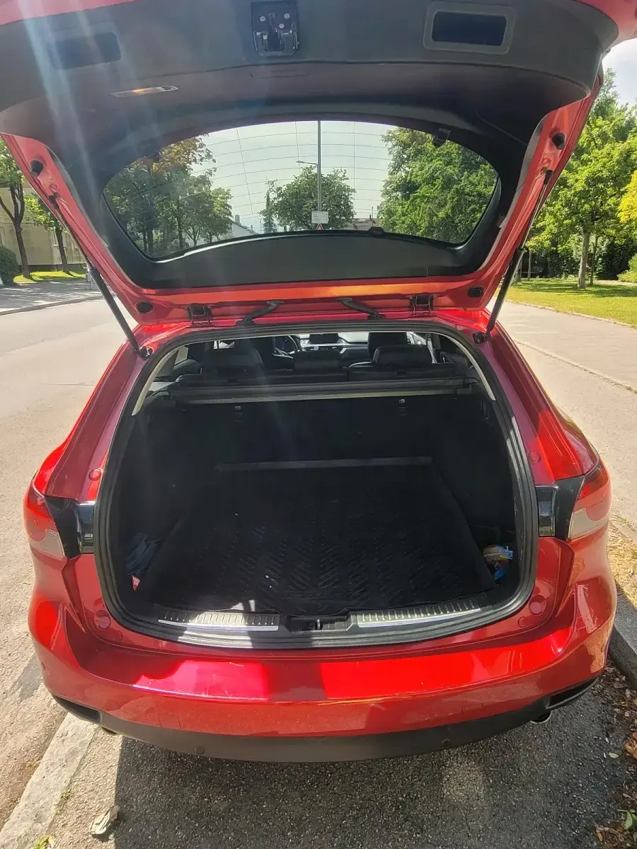 Gebraucht Mazda 6 175 PS (128 kW) 2016 Rot Kombi