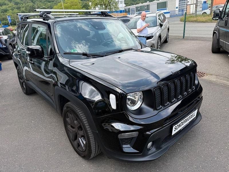 Schwarz Gebraucht 2022 Jeep Renegade Night Eagle SUV | 16.390 € (Guter Preis) - Bild 1/4
