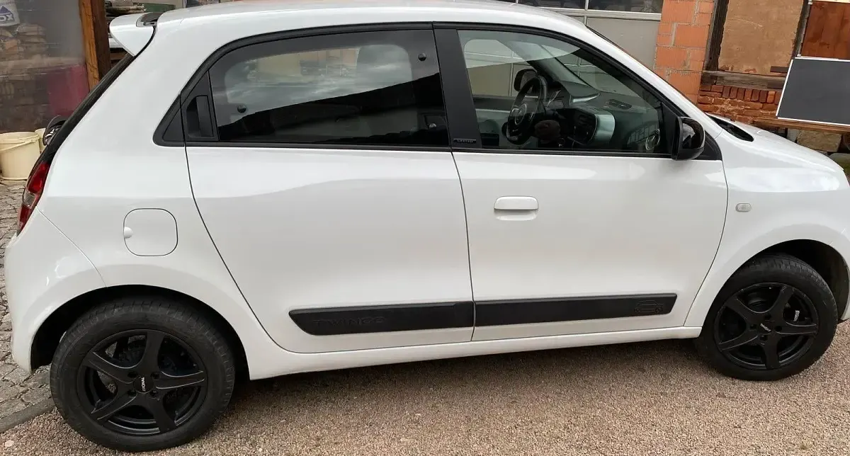 Gebraucht Renault Twingo LIMITED 71 PS (52 kW) 2018 Weiß Kleinwagen
