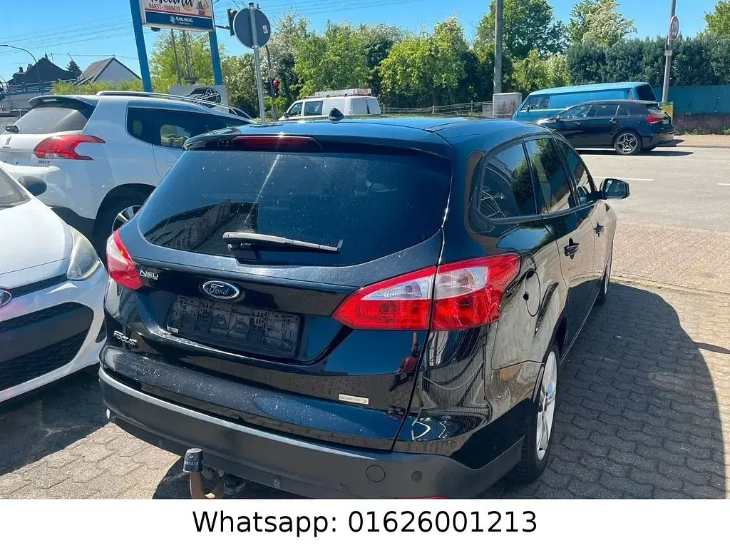 Używany Ford Focus SYNC Edition 125 KM (91 kW) 2014 Czarny Sedan/Limuzyna